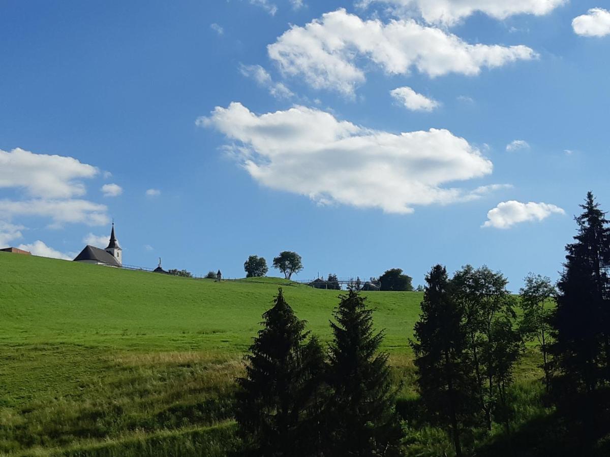 Gasthof Klug Zum Ehrensepp Modriach Dış mekan fotoğraf
